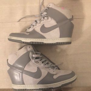 (W) Nike SB dunk high